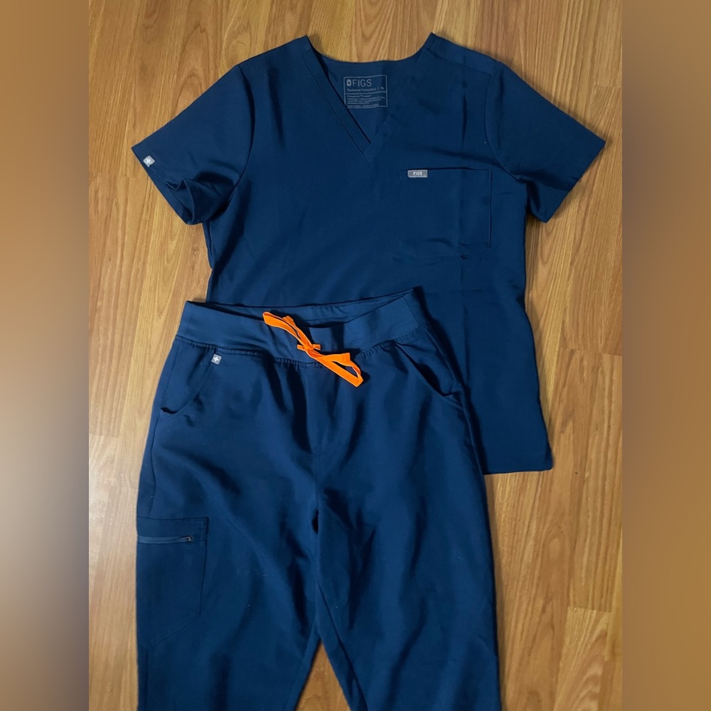 Blue figs with orange string